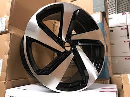 VW Golf Milton Style Wheels – Gloss Black Machined