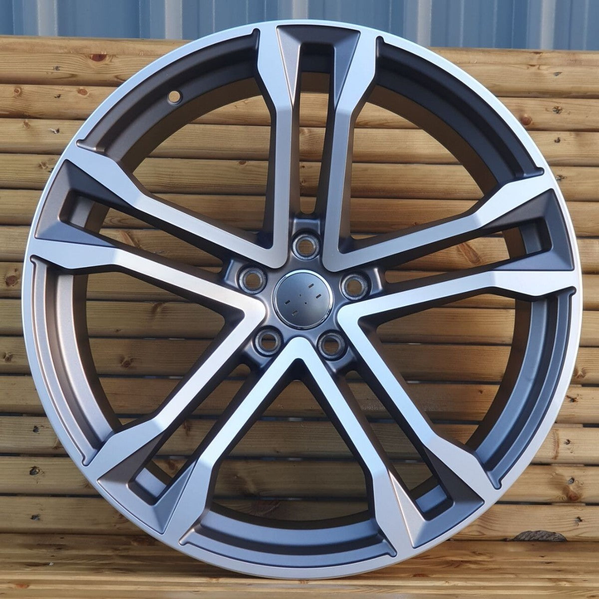2020 SQ8 Style Wheels – Gun Metal Machined