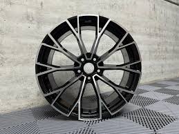 2025 VW Warmenau Style Wheels – Gloss Black machined