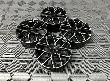 2025 RS Q3 Style Alloy Wheels