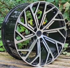 Audi S8 Style Wheels – Gloss Black Machined