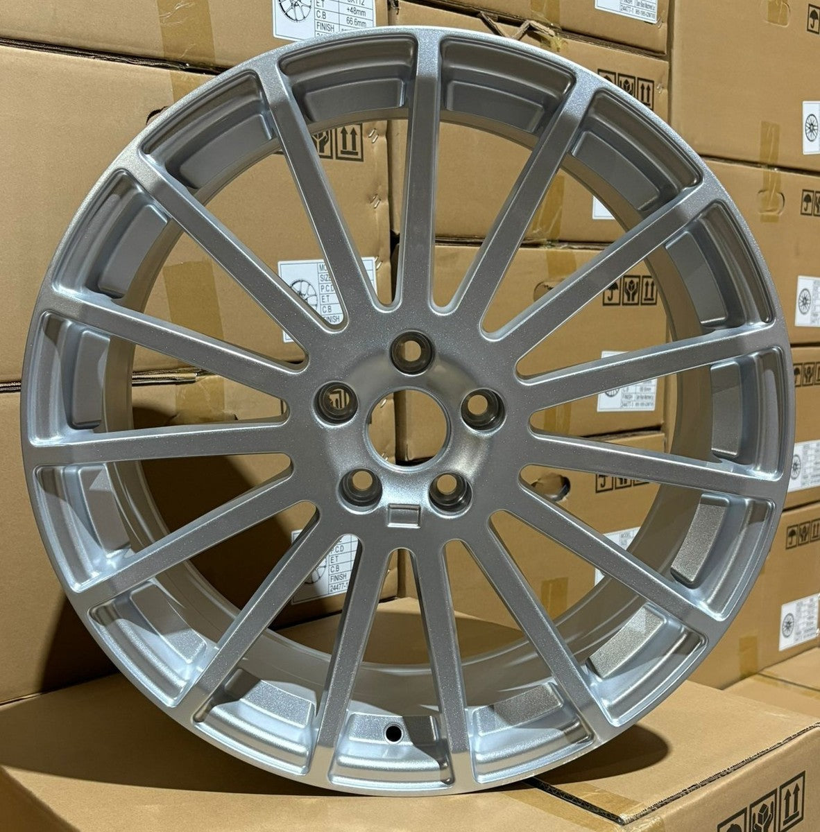 Ford Focus RS MK2 Style Alloy Wheels – Quartz Silver