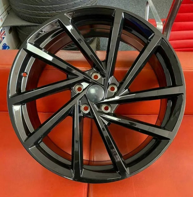 VW Spielberg Style Wheels – Full Gloss Black