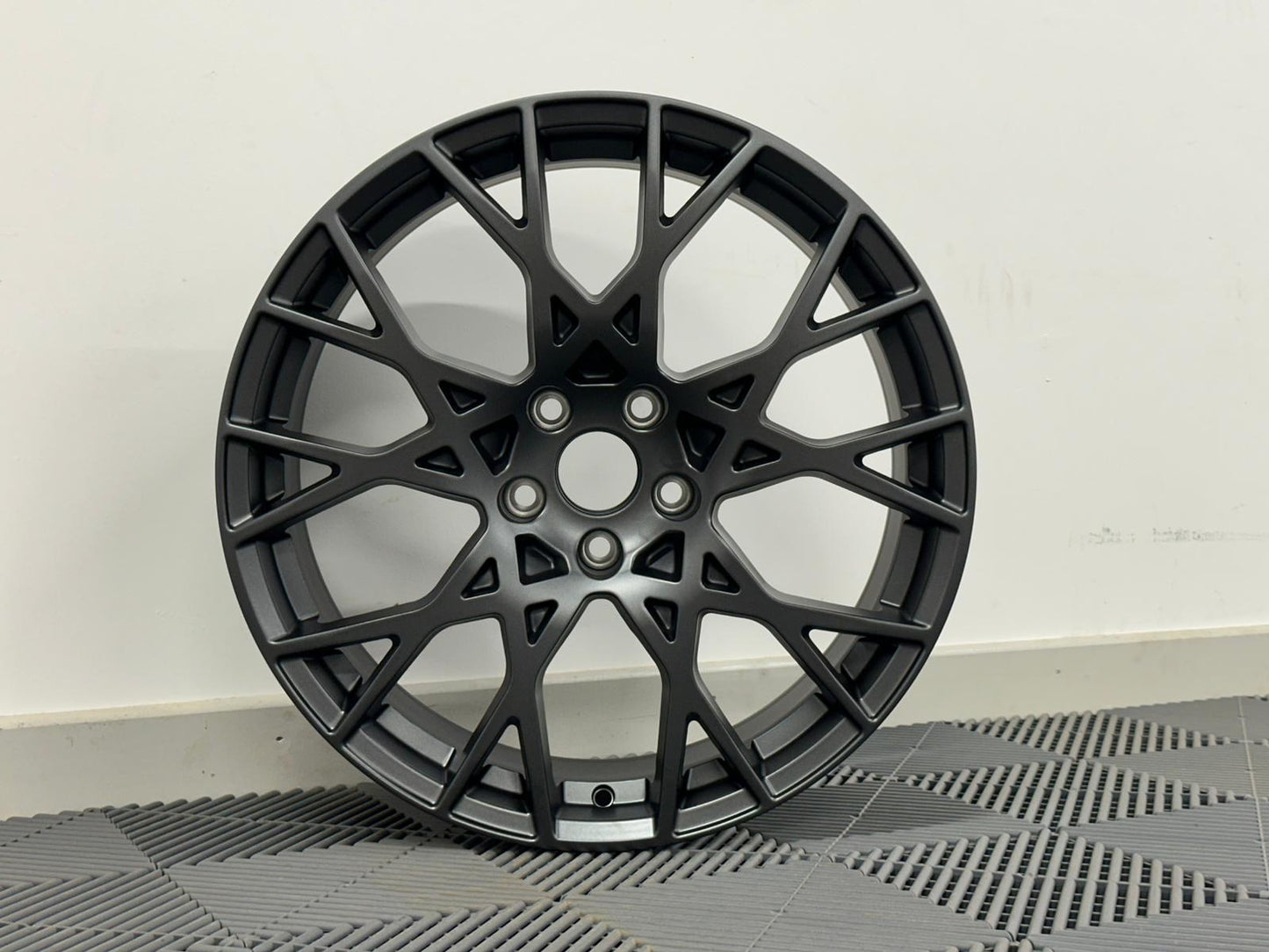 2025 RS3 Style Wheels – Gun Metal satin